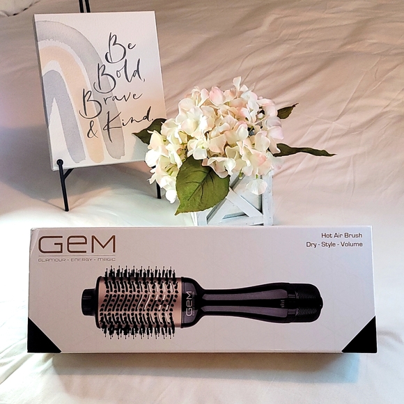 GEM Hot Air Styling Brush Black/Rose Gold - 04 04 2025 - Picture 1 of 4